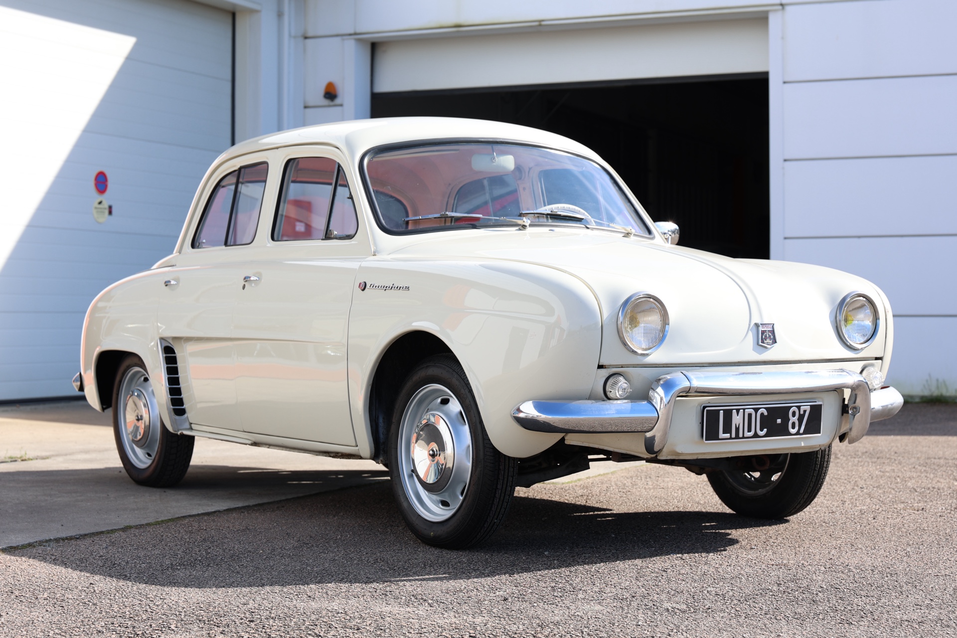 Renault Dauphine Crème 1964 – Image 3