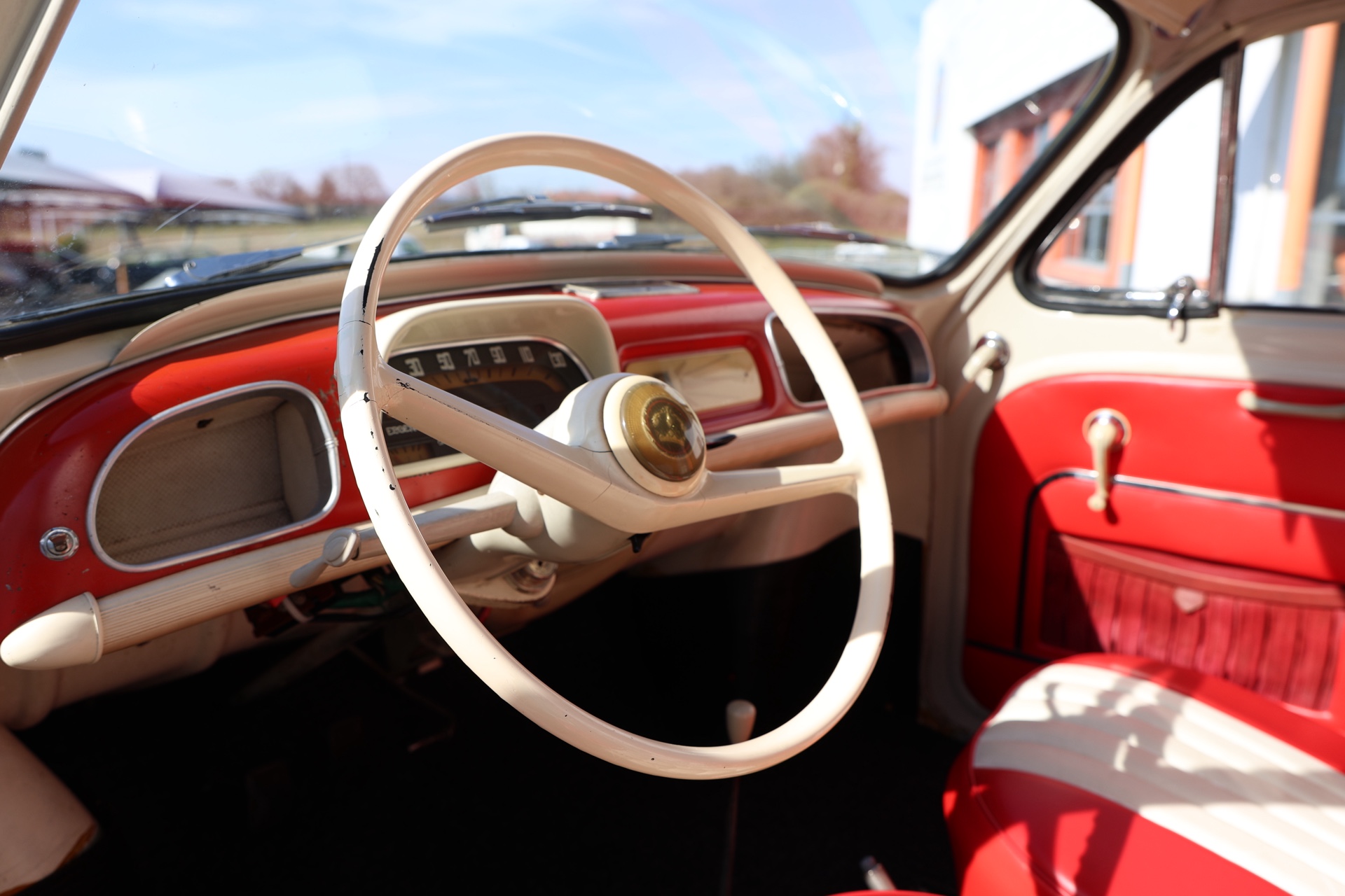 Renault Dauphine Crème 1964 – Image 8