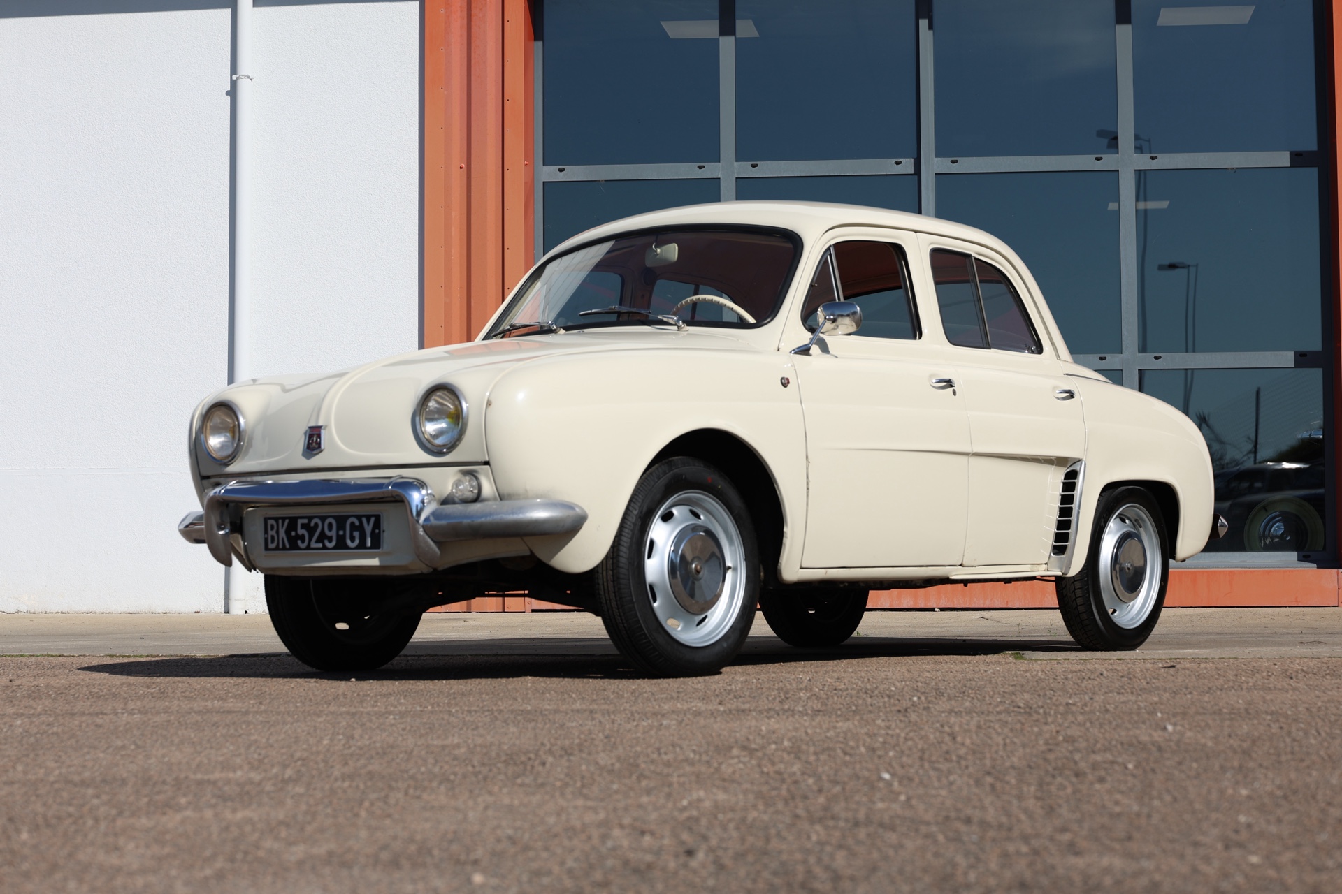Renault Dauphine Crème 1964 – Image 4