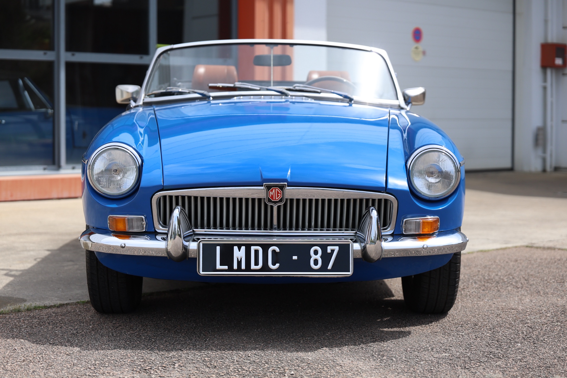 MG B Cabriolet Bleue 1976 – Image 6