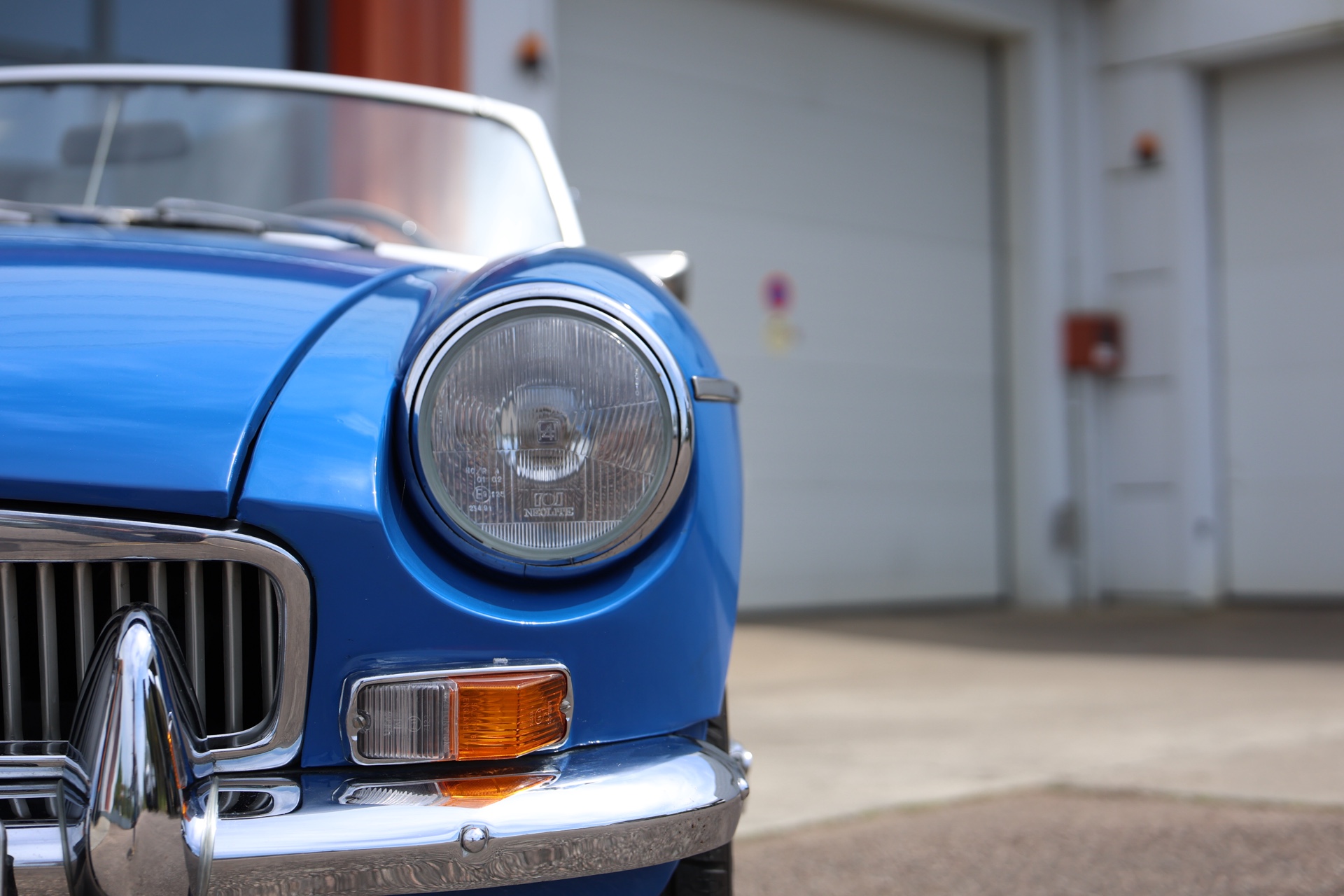 MG B Cabriolet Bleue 1976 – Image 8