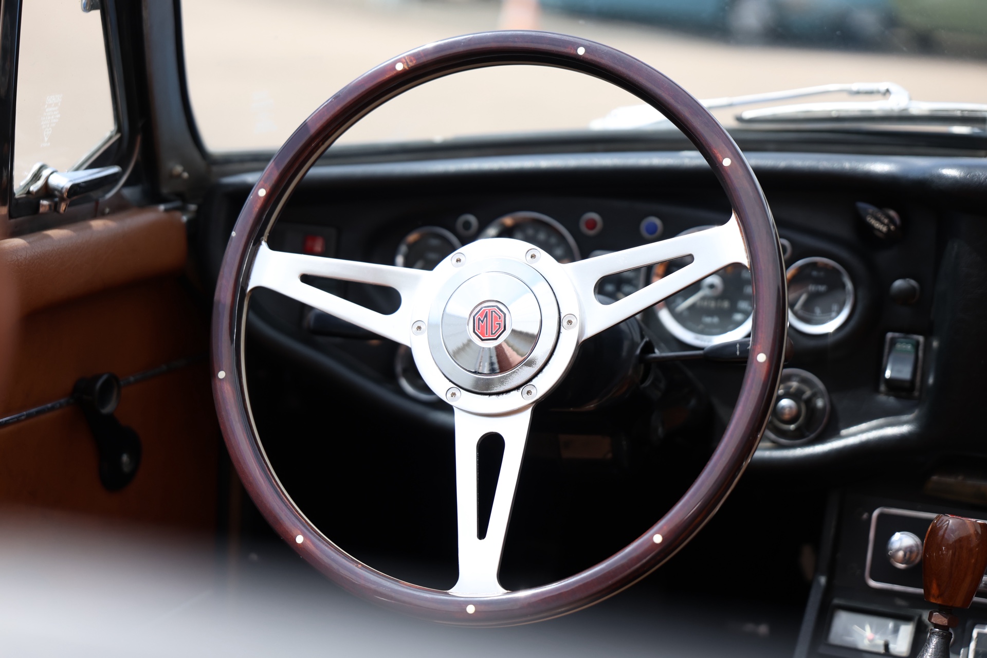 MG B Cabriolet Bleue 1976 – Image 14